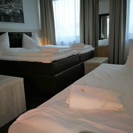 Hotel Near By Laatzen Zewnętrze zdjęcie