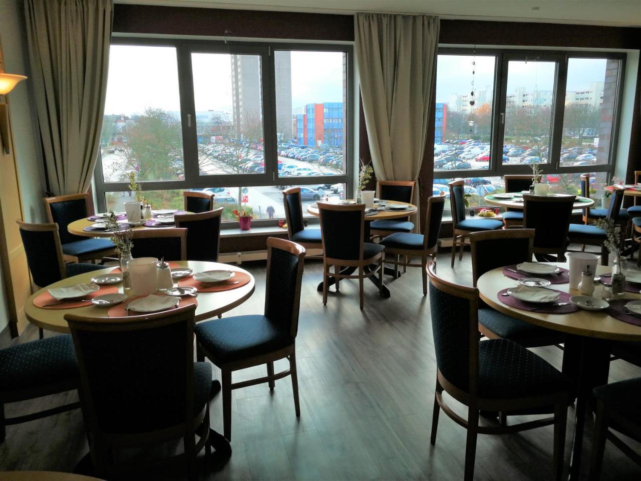 Hotel Near By Laatzen Zewnętrze zdjęcie