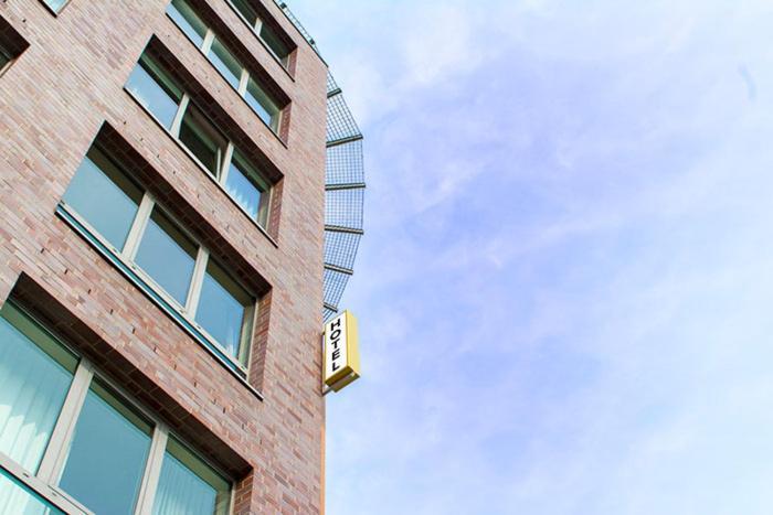 Hotel Near By Laatzen Zewnętrze zdjęcie