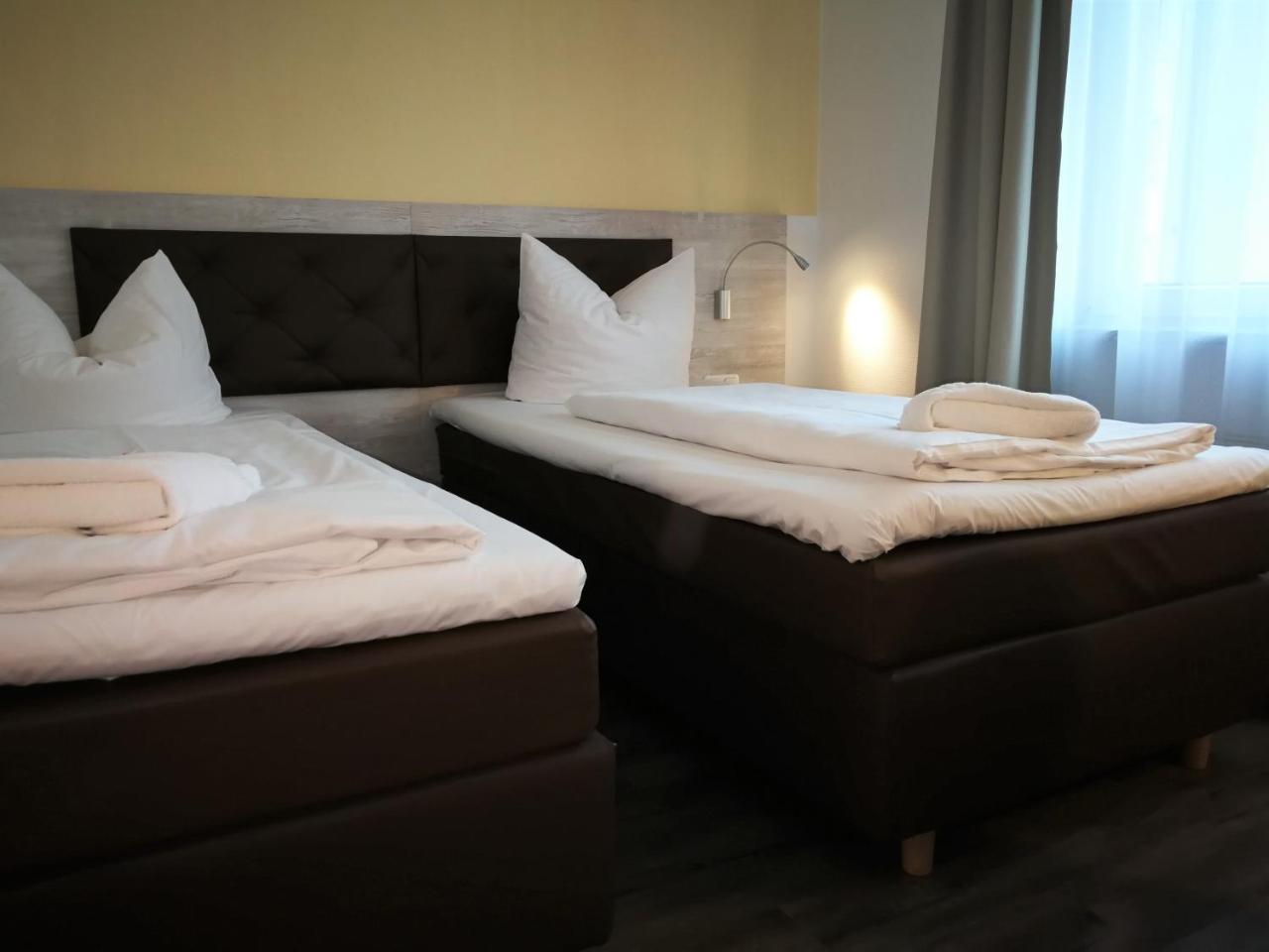 Hotel Near By Laatzen Zewnętrze zdjęcie