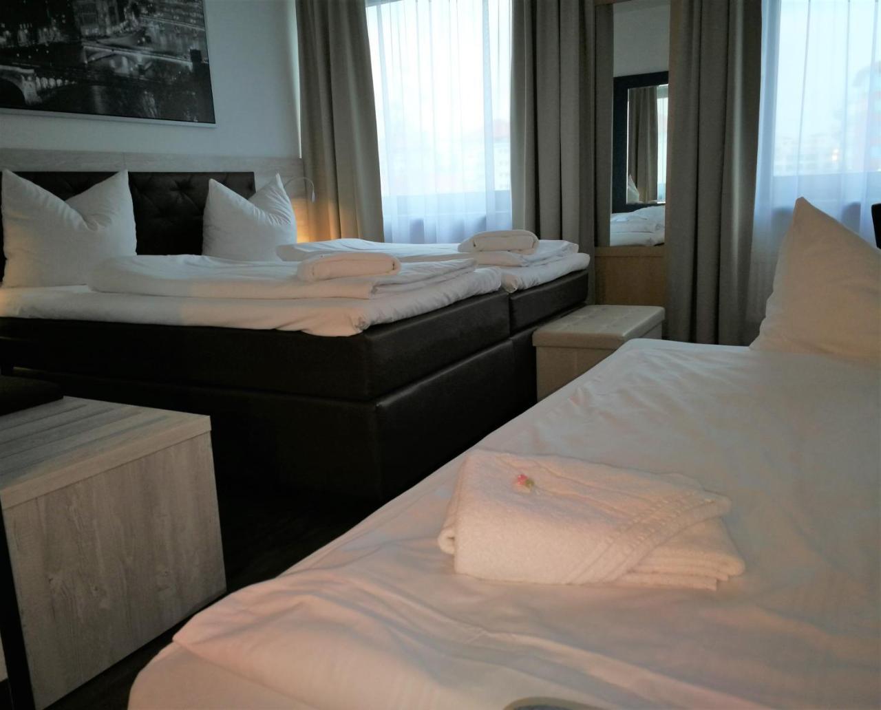 Hotel Near By Laatzen Zewnętrze zdjęcie